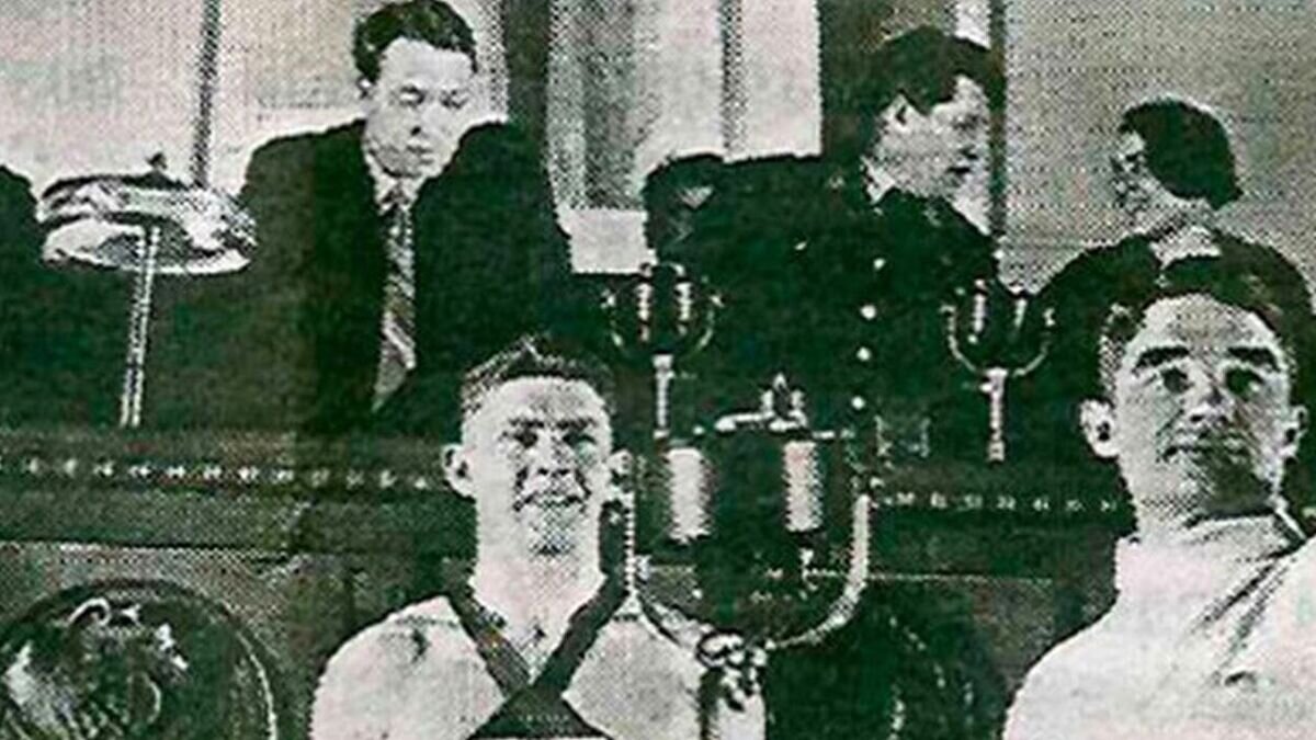    Александр Косарев (в центре) и Николай Старостин (справа)© Фото : Сайт хоккейного "Спартака"