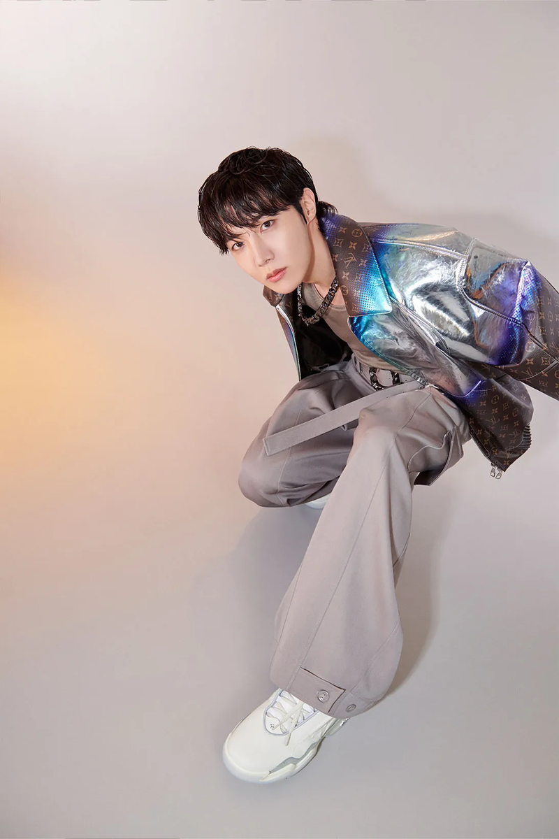    J-Hope из BTS стал амбассадором Louis Vuitton (фото 1)