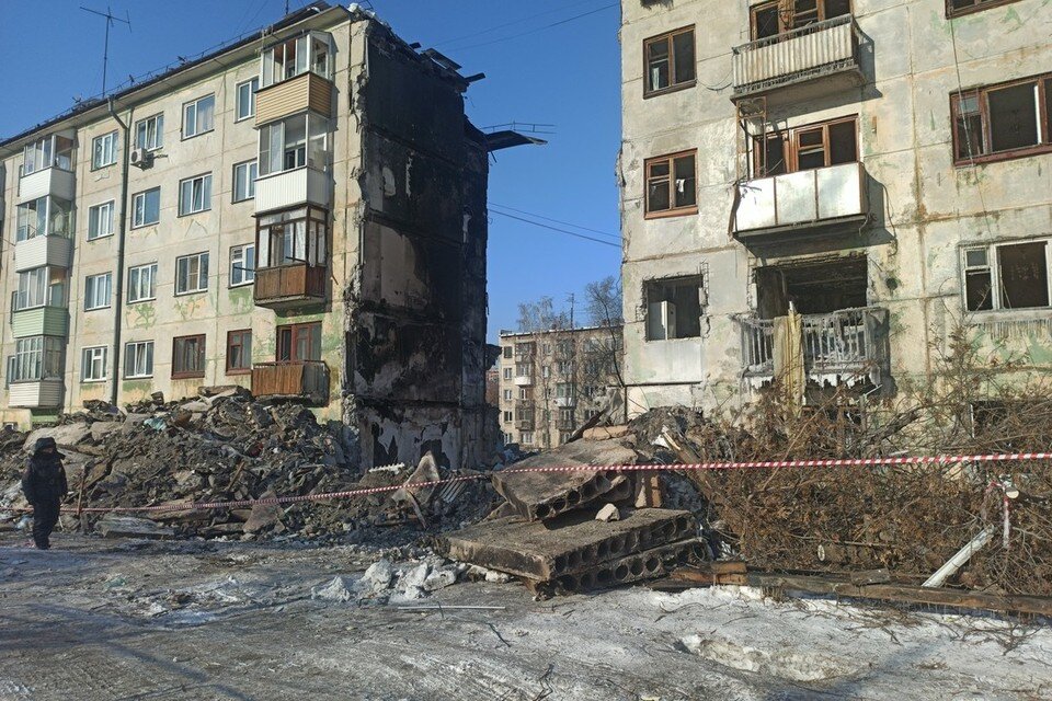     В Новосибирске вынесли вещи из 17 квартир взорвавшегося дома на Линейной. Никита МАНЬКО