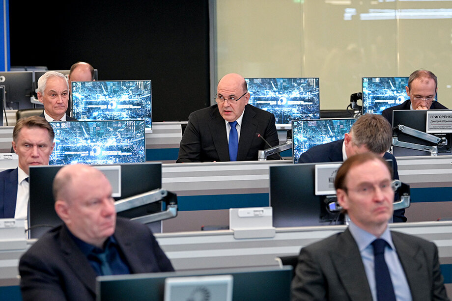 Во время стратегической сессии «Укрепление технологического суверенитета» Михаил Мишустин заявил, что в России будут возрождаться традиции отечественной инженерной школы. Фото: Александр Астафьев/ТАСС