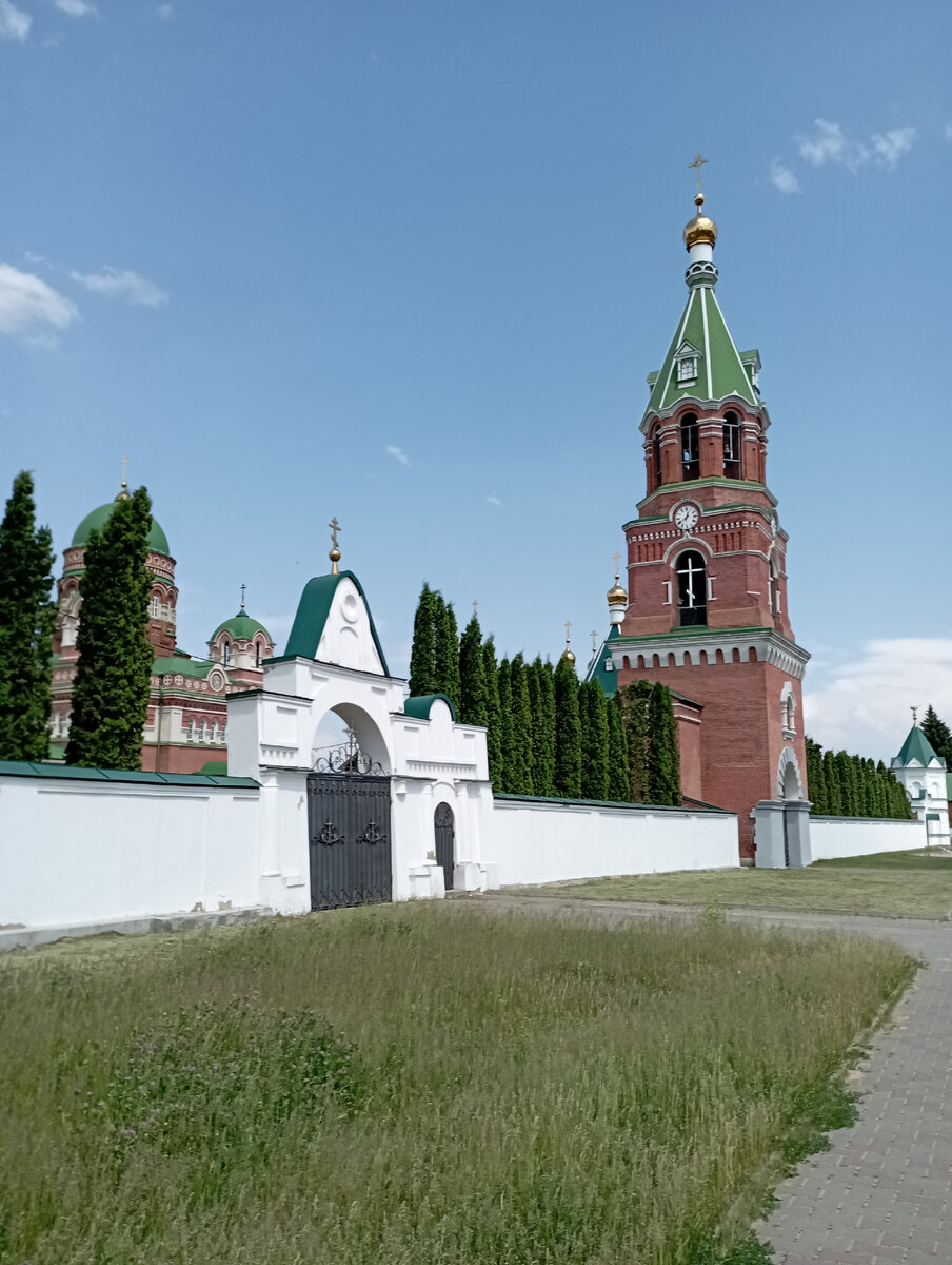 Троекуровский женский монастырь. 