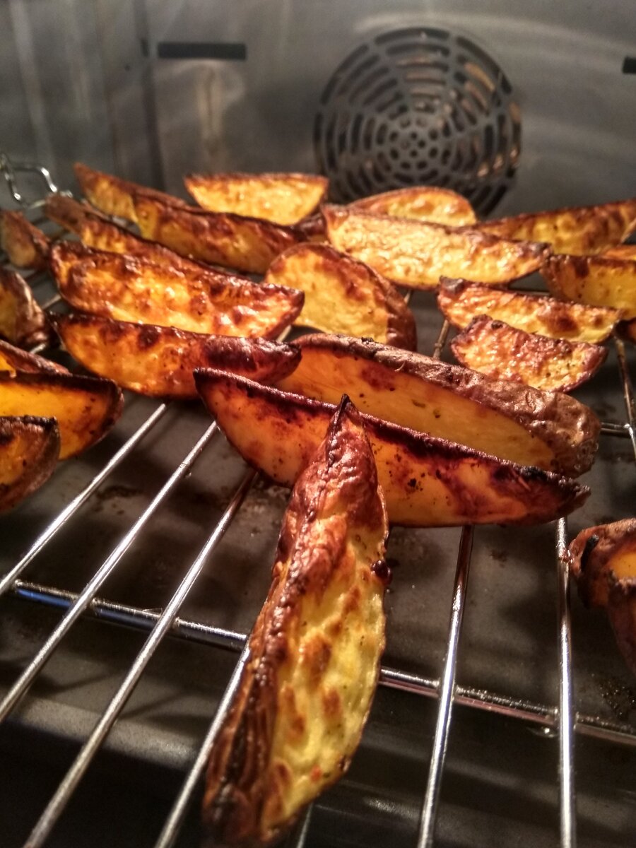 Печёный картофель.