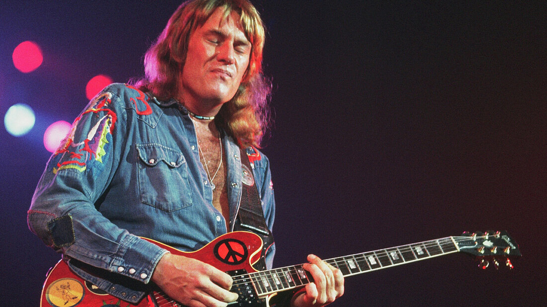   Alvin Lee.  фото с  2do2go.ru