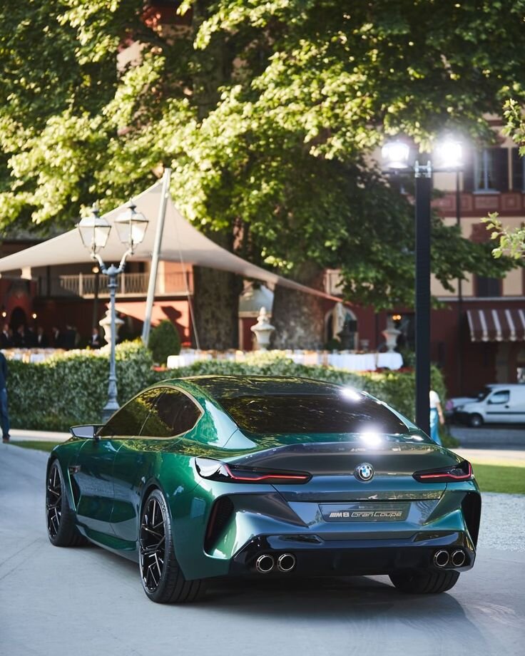 BMW M8