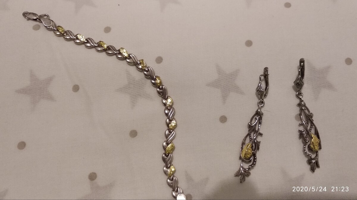  Самородки  на серебряном браслете и серьгах