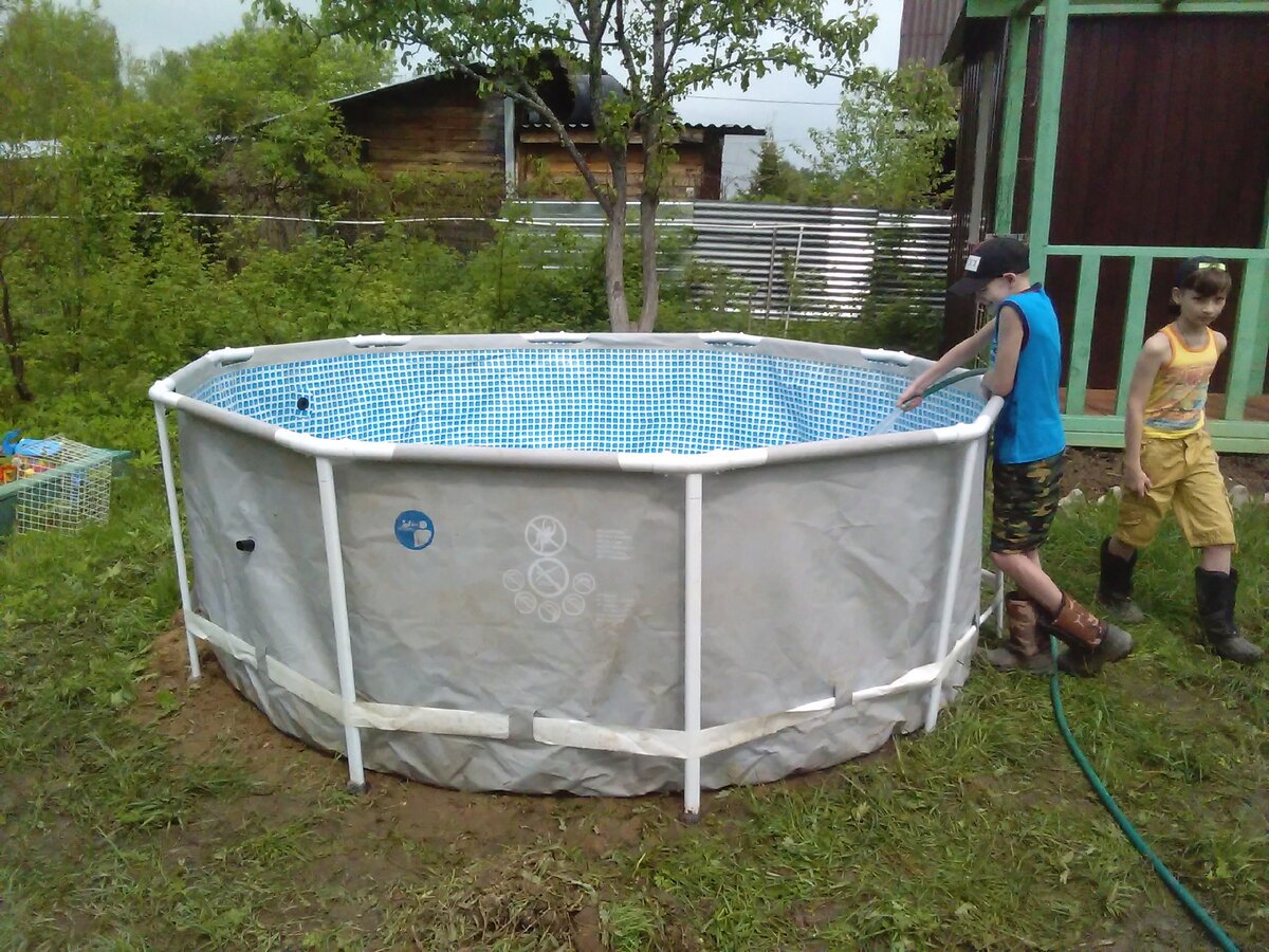 Бассейн на даче