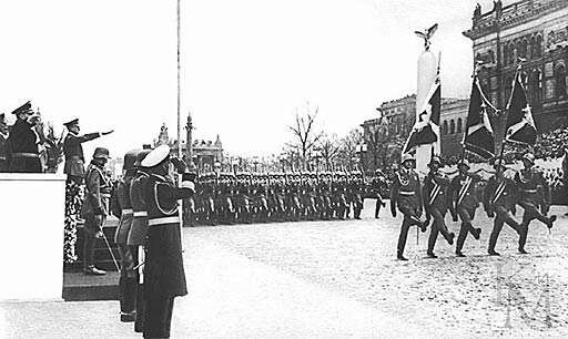 парад вермахта, 1940 год (megabook.ru)