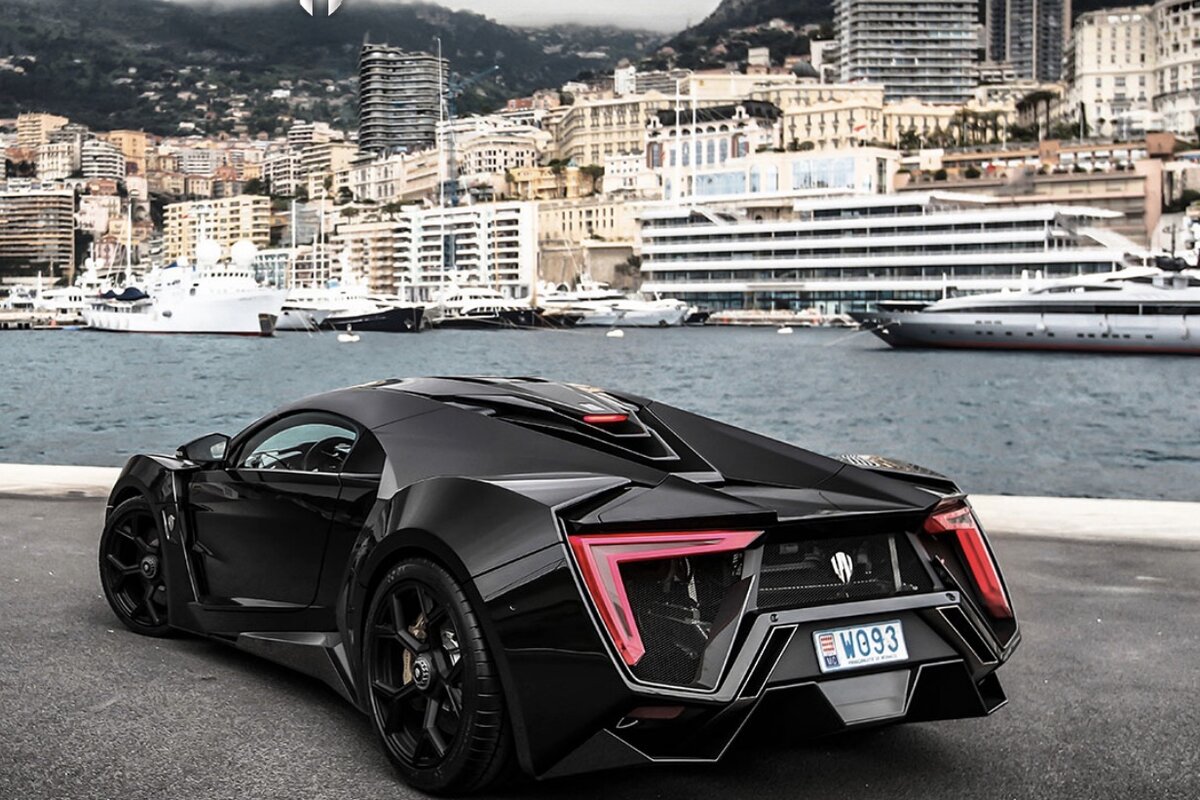 Суперкар Lykan Hypersport