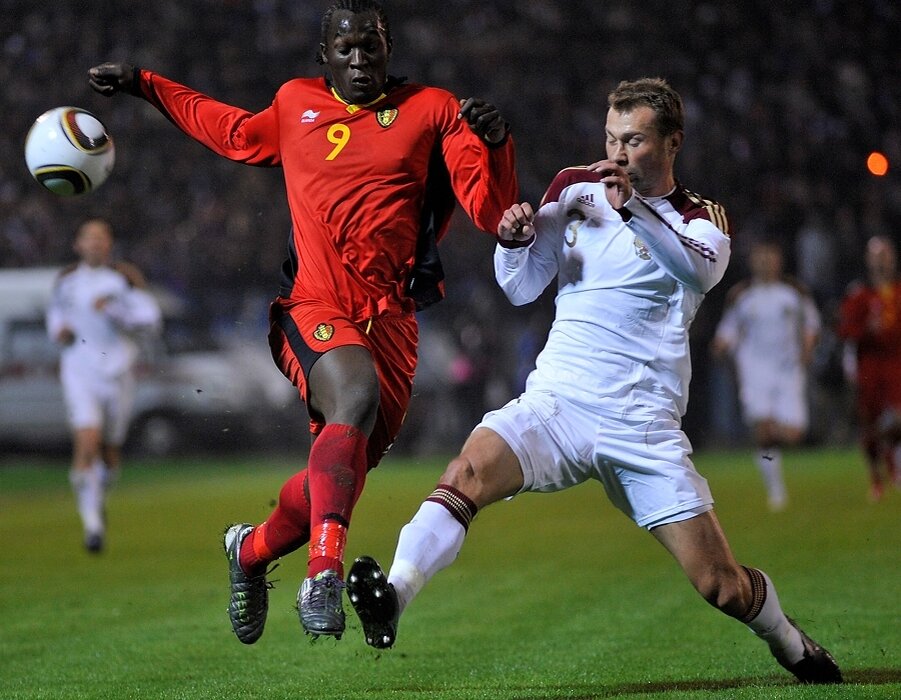 Бельгиум воронеж. Бельгийские футболисты известные. Belgium national football team. Форма сборной бельгии по футболу. Бельгия 2010.