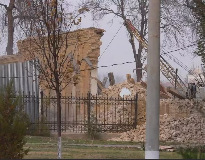 Храм снесен по указу правительства в конце 2009 г.