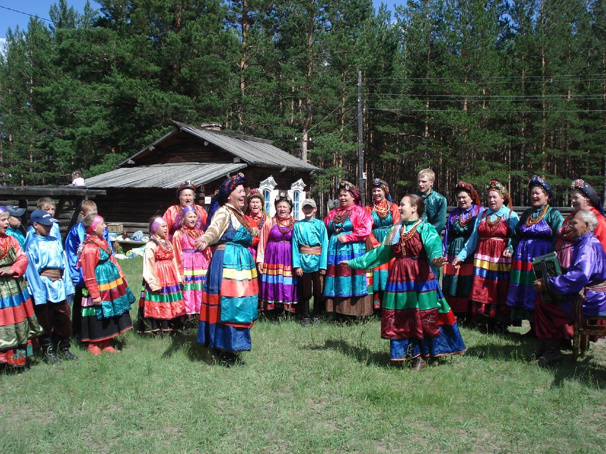 Семейские. Семейские старообрядцы Забайкалья. Село Тарбагатай Бурятия семейские. Семейские деревни в Забайкалье. Семейские села Забайкалья.