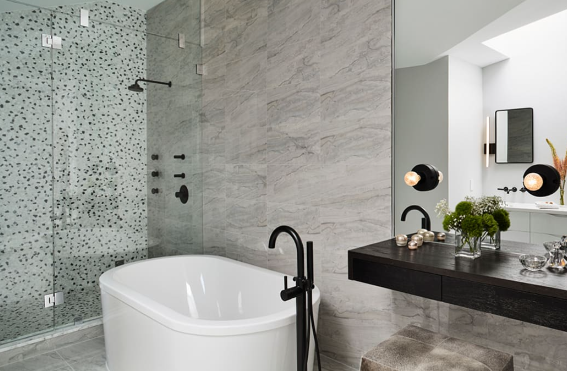 Довольно необычная форма ванны