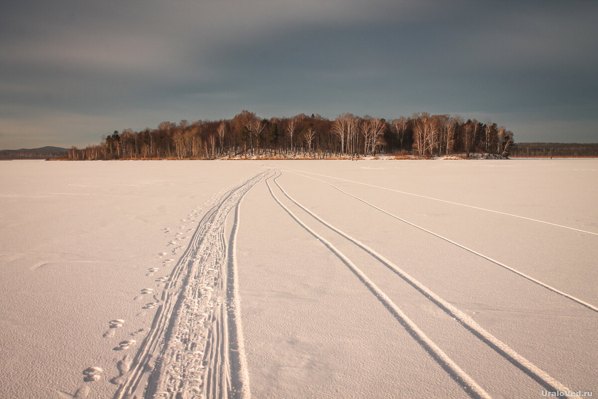 Если нет лодки, то на остров Репный можно прогуляться зимой по льду. Что мы недавно и сделали