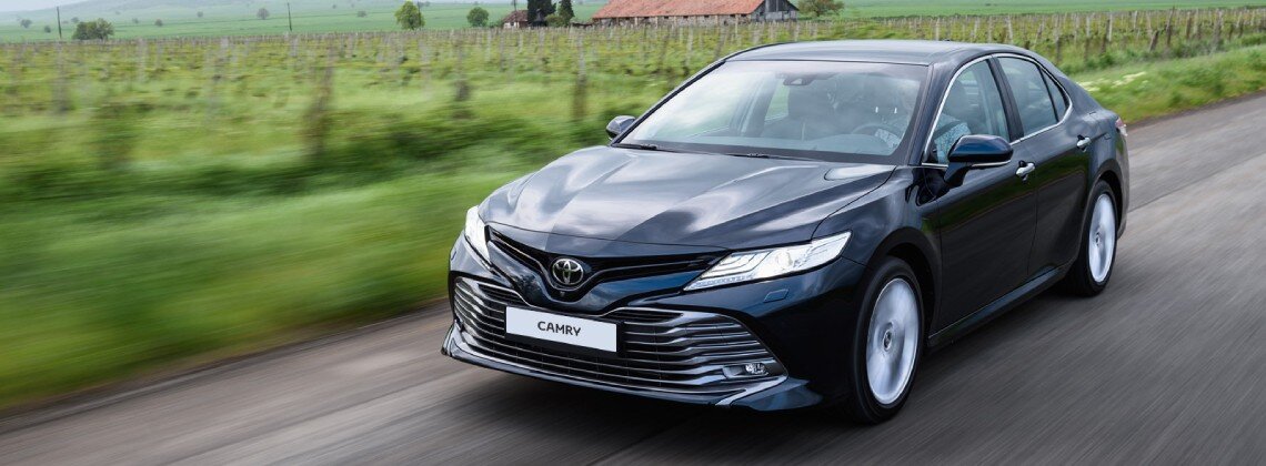 автомобиль Toyota Camry 
