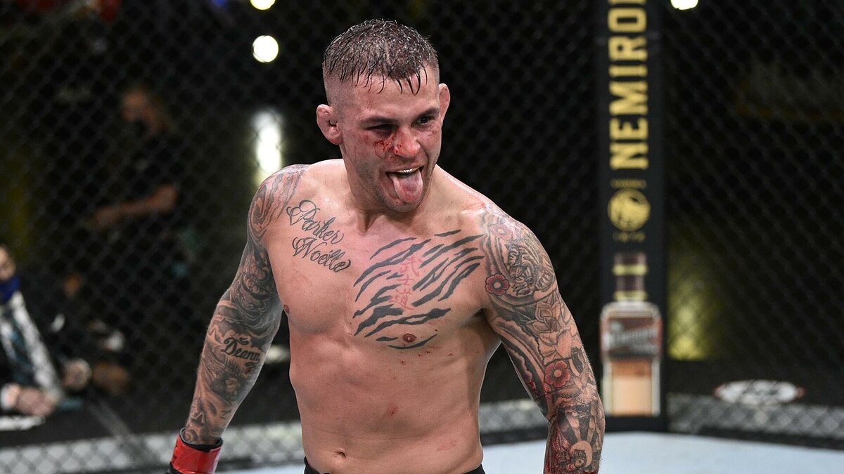 Дастин Порье в бою против Дэна Хукера