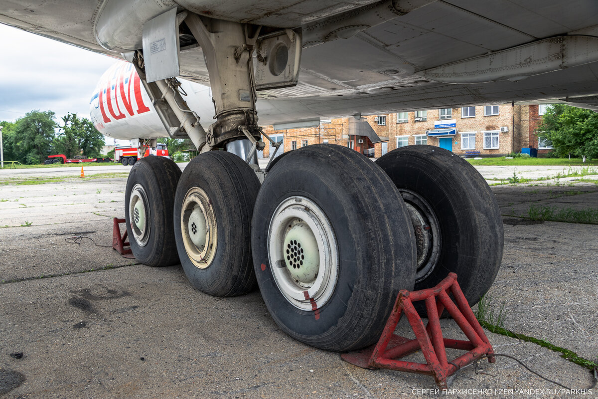 Старый Ту-154 в деталях: от носа и до хвоста | PARKHIS - Авиация/ Самолёты/  Техника/ Путешествия | Дзен