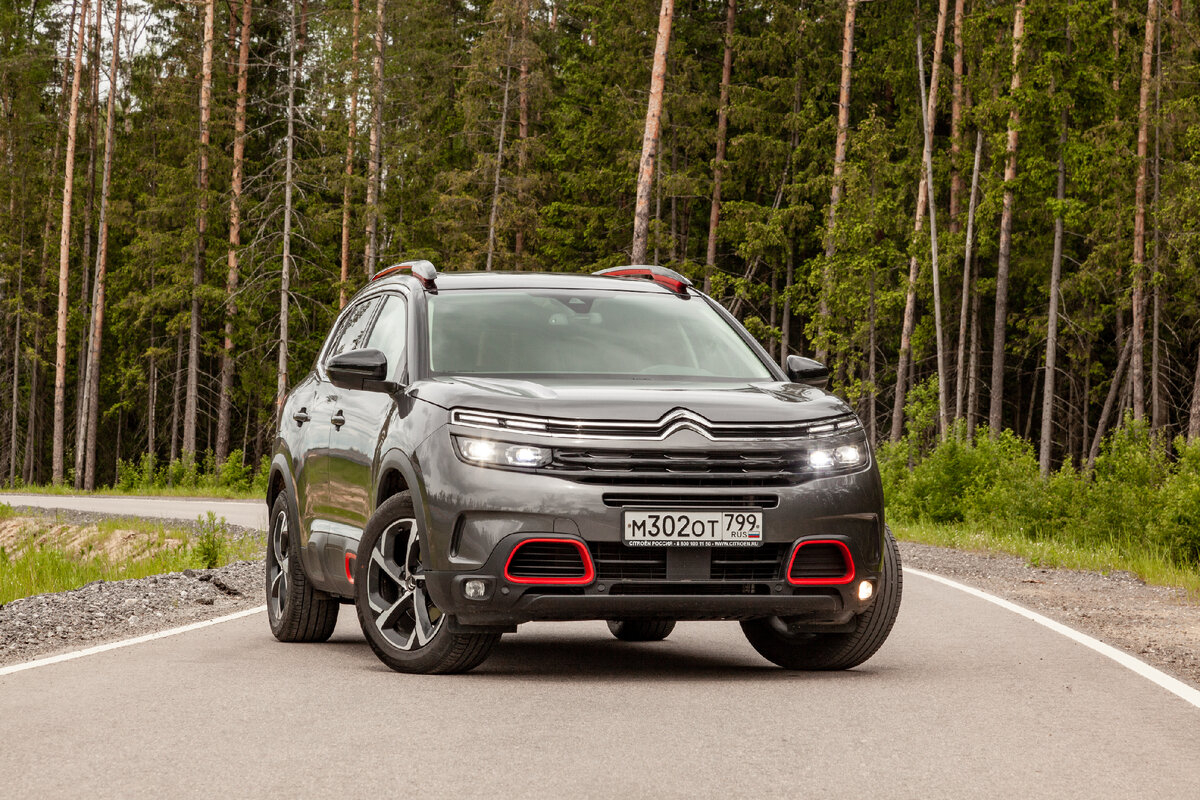 В чем Citroen C5 Aircross уделывает более дешевый, но вместительный, Toyota  Rav4 | АВТОДЗЕН | Дзен