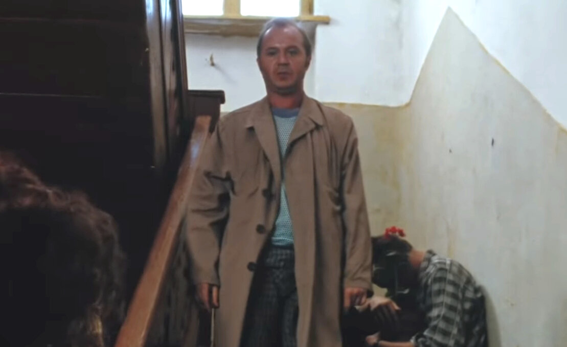 Кадр из кинофильма "Свадьба", 2000 г., режиссер Павел Лунгин, сценаристы Павел Лунгин, Александр Галин, композитор Владимир Чекасин (скриншот)
