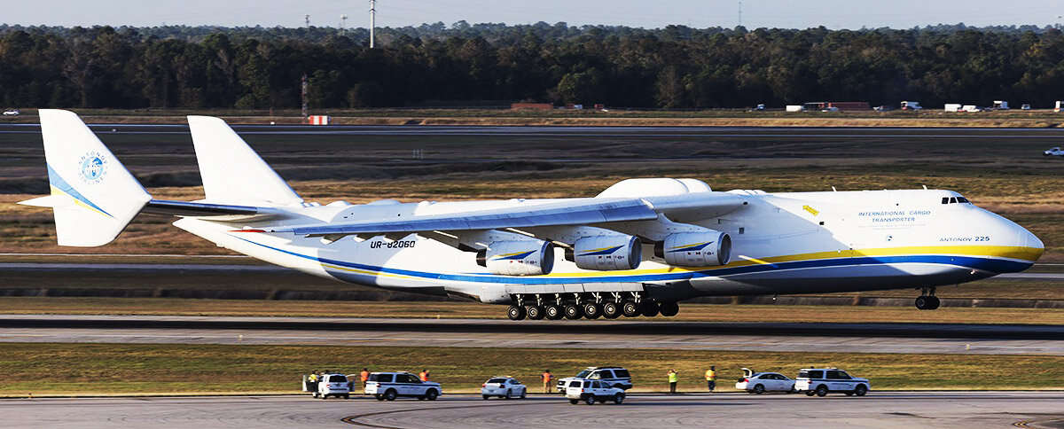 Ан 225 транспортный самолет размеры