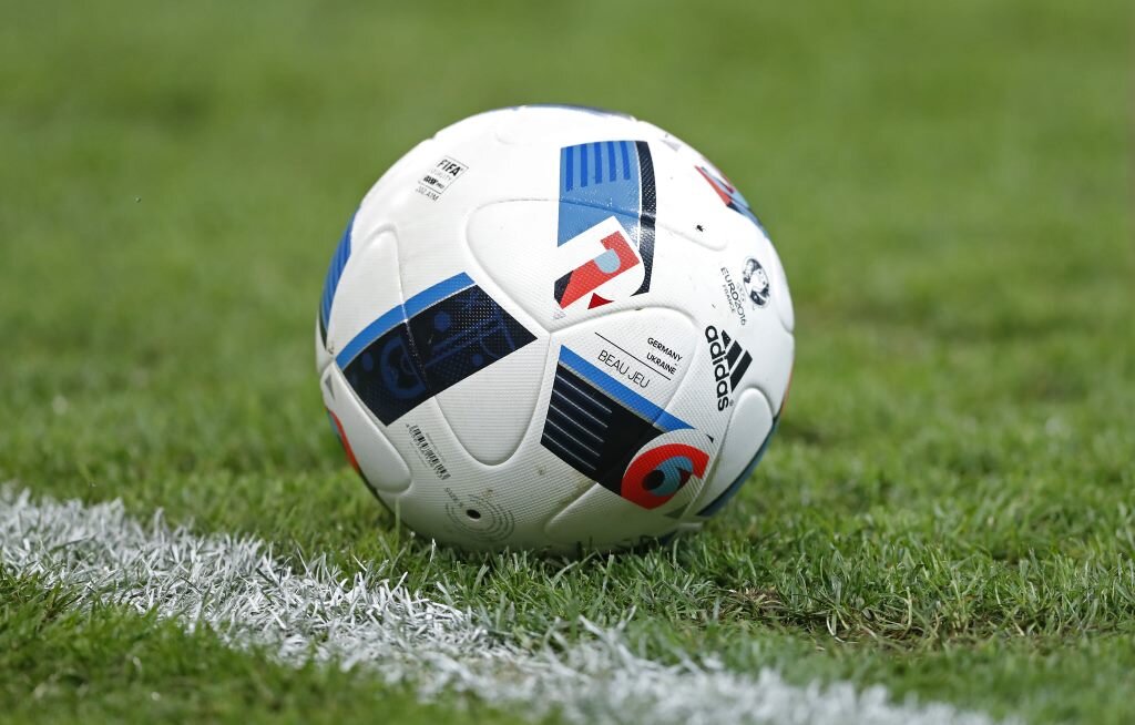 Https sports ru football. Мяч сборной России. Россиийскийфудбольныймяч. Мяч сборной России по футболу. Мяч ЧМ 2020.