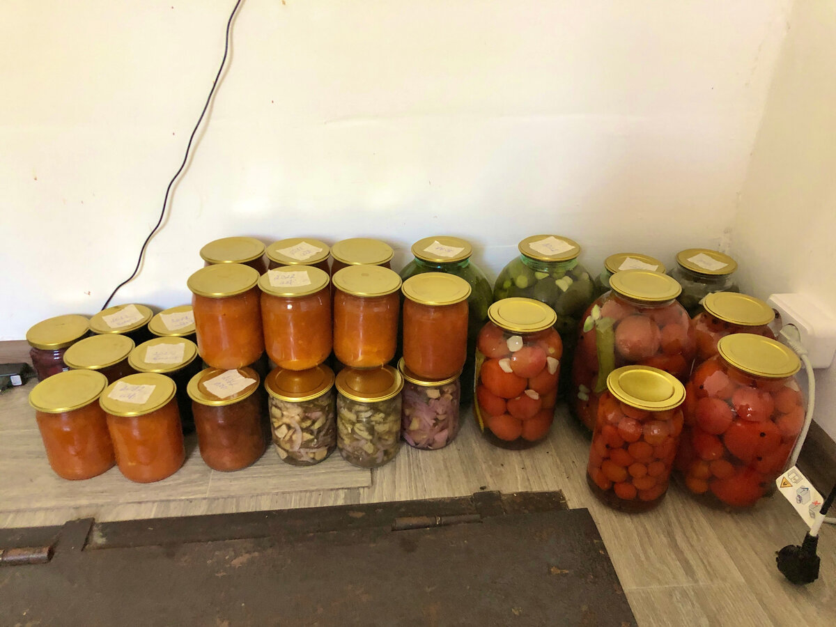 Мои заготовки на зиму. Надеюсь, что это только начало.