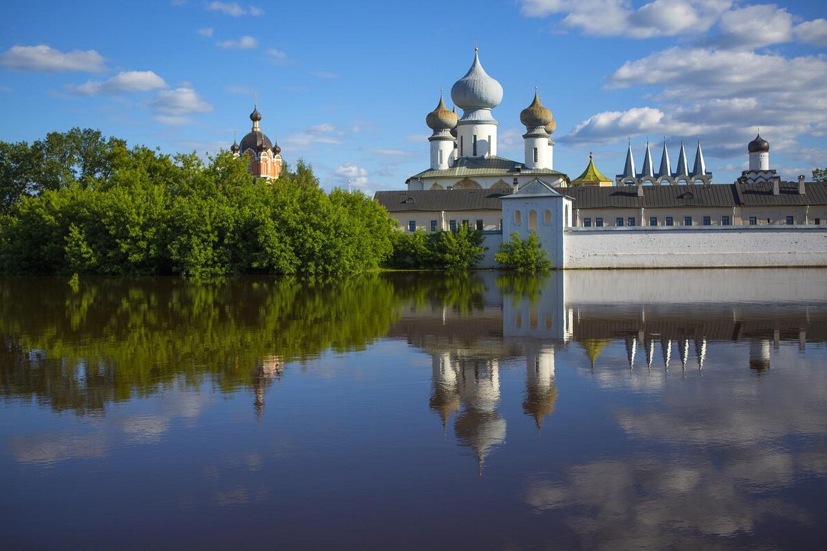 тихвин санкт петербург