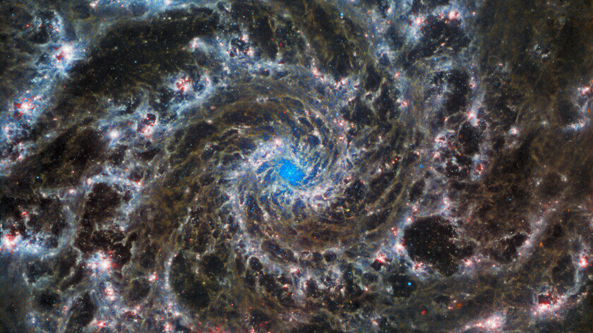    Галактика Messier 74. Нажмите, чтобы увеличить. Фото: ESA