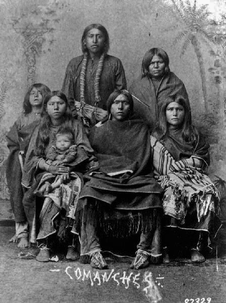 Семья команчей, около 1890 года.