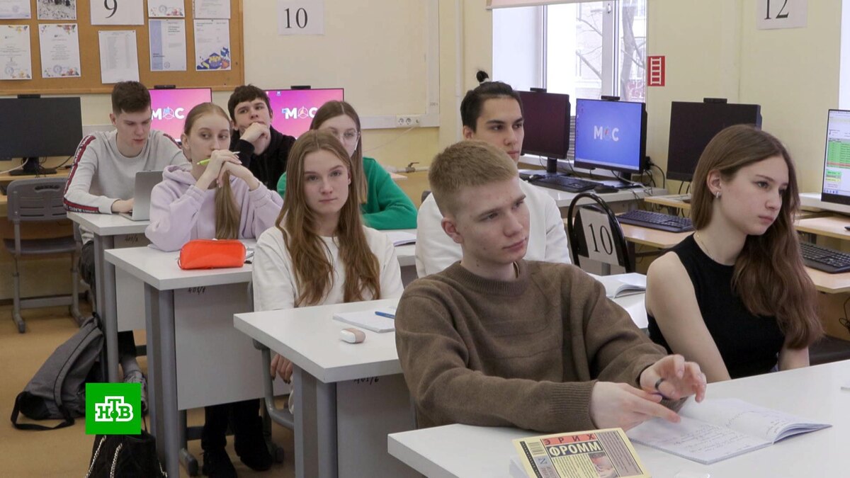    Сдать ЕГЭ и остаться в живых: столичные школы перешли на новый формат подготовки к экзаменам