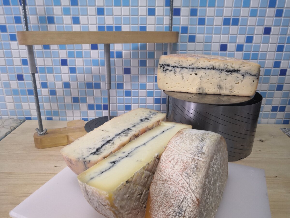 Сыр "Морбье"