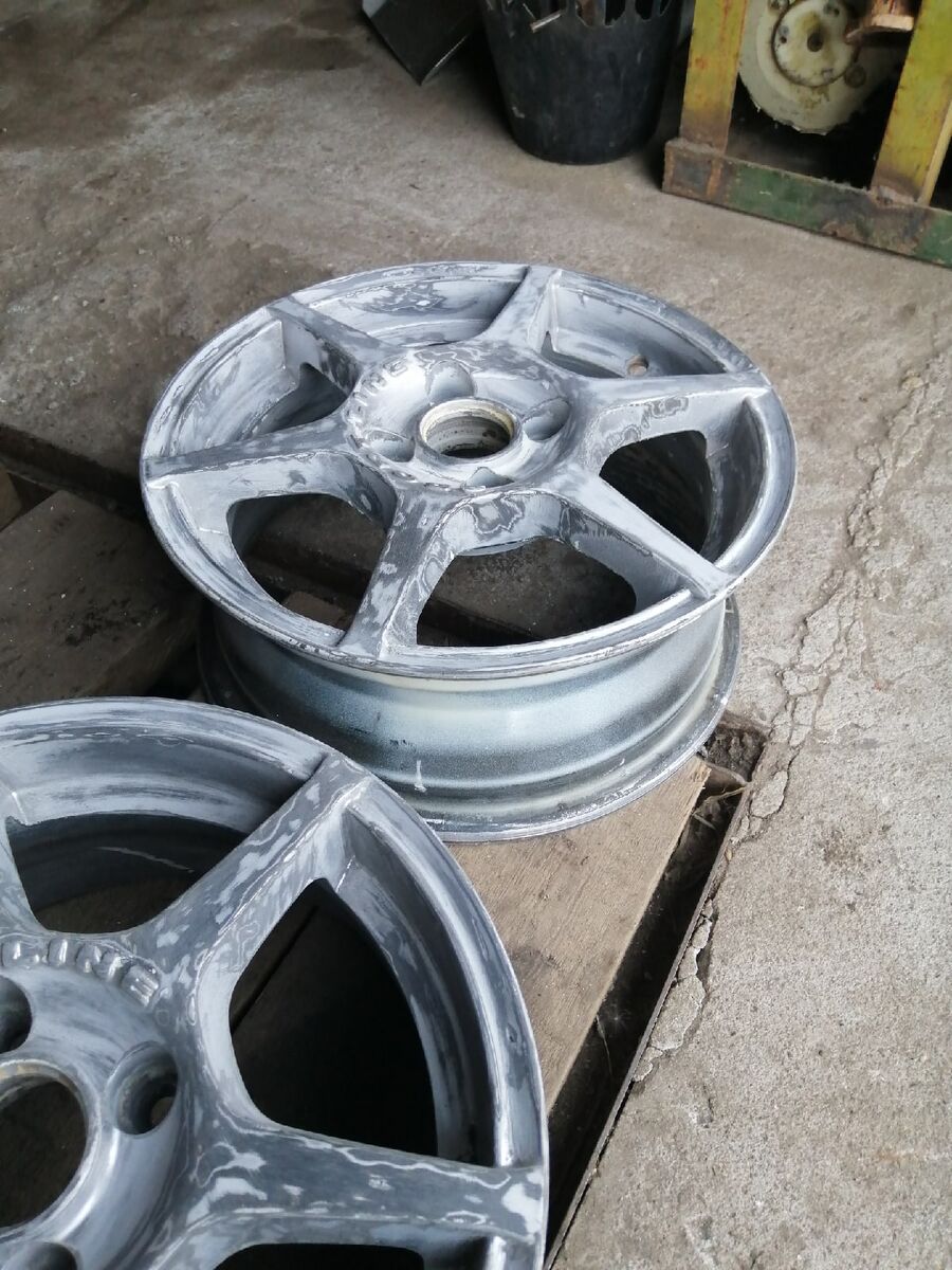 После 2-3 часов работы, результат был достигнут,  чистил наждачной бумагой изначально 260, после чего по мокрому 400.