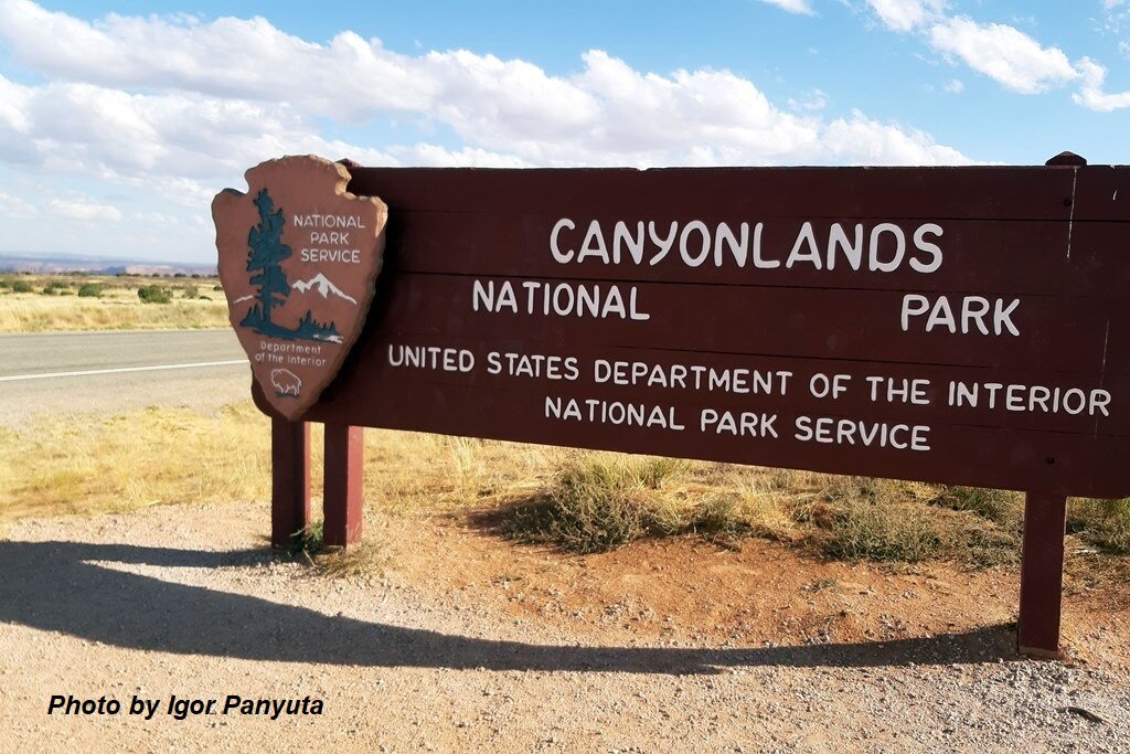 Въезд в национальный парк Canyonlands (штат Юта, США) Подписывайтесь на канал! Так вы поддержите его и не пропустите новые статьи! Комментарии приветствуются!