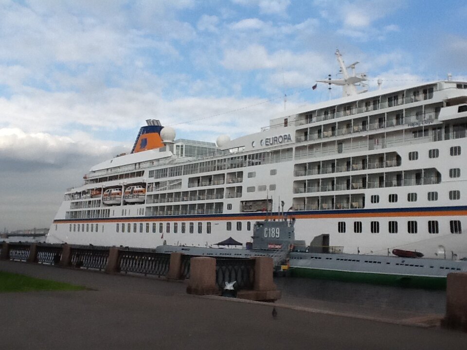 Большинство туристов путешествуют на круизных лайнерах