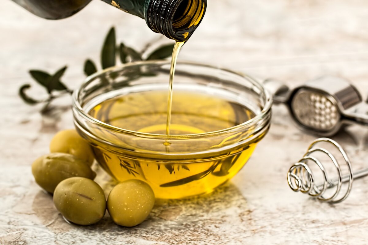 оливковое масло фото источник pixabay.com