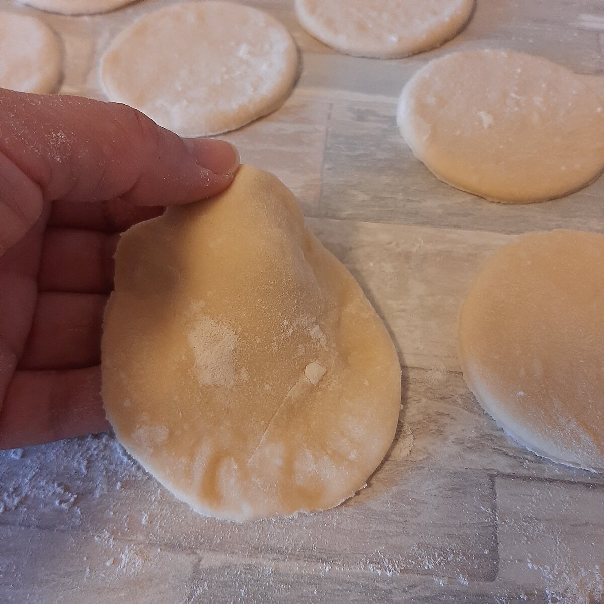 Вкусные домашнии вареники с картофелем