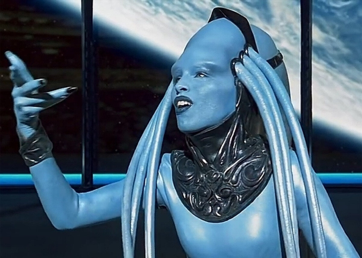 Diva fifth element costume