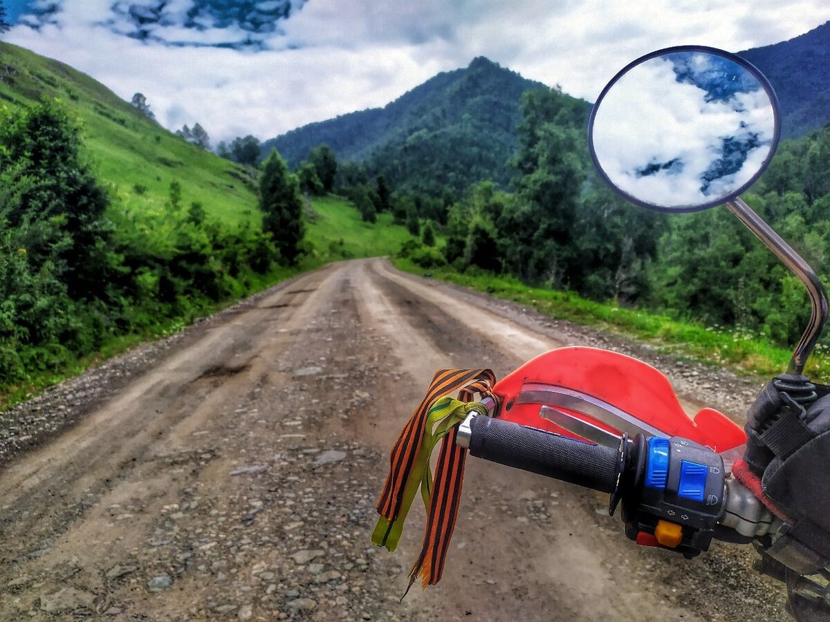 Человек, лишенный возможности перемещения, подобен дереву, которое пребывает на одном месте в течение всей своей жизни.