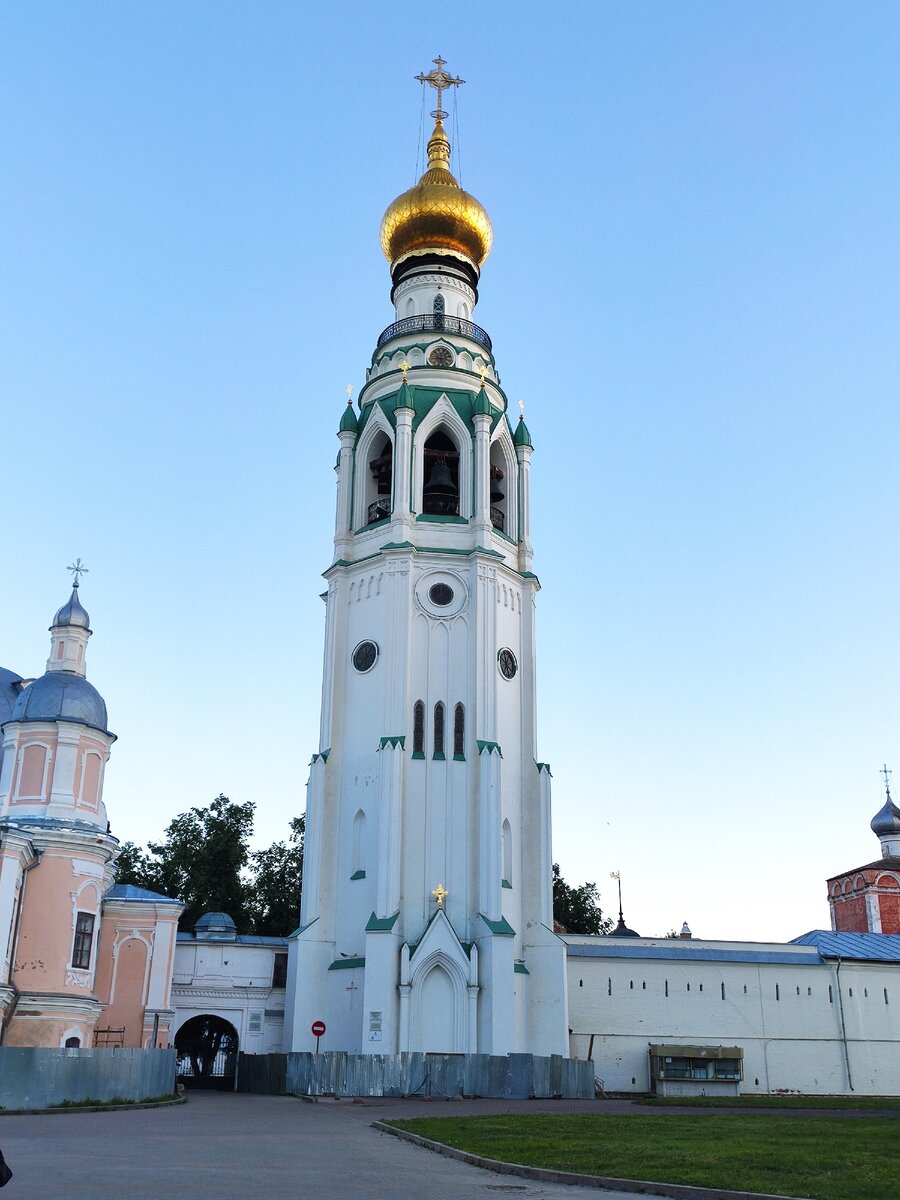 колокольня софийского собора в вологде