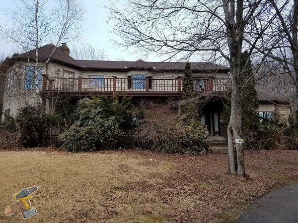 Вид заброшенной фермы в 2018 году.