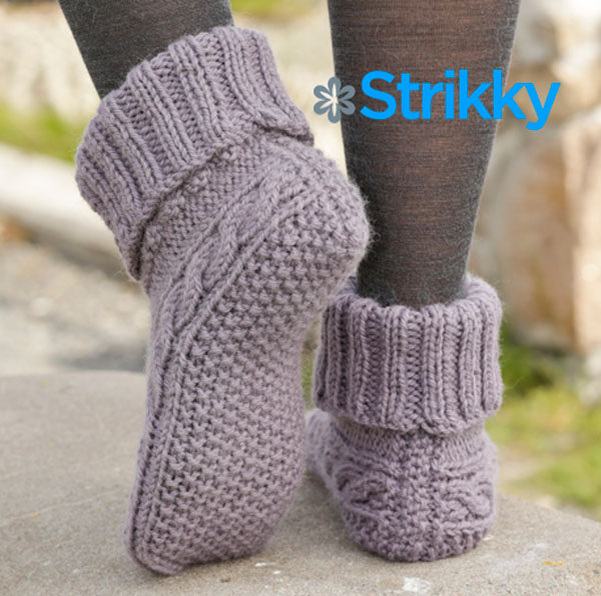 Убавления:
Перед меткой убавить 1 пл: 2пл вместе лицев-й.
После метки убавить 1 пл.: 2пл вместе лицев-й за задние стенки (скрещенная).
Платочная вязка: вязать каждый р-д лицев./петл.

Вязка Жемчужная:
1 р-д\кр.р-д: * 1 лицев/пл., 1 изнан/пл., повтор от * до конца.
2 р-д\кр.р-д: над лицев. пет-й вязать изнан.птл, над изнан.птл вязать лицев./пл.
Измерять в центре косы диаг.А.1 – А.3 так, как коса плотная и не сильно тянется.
