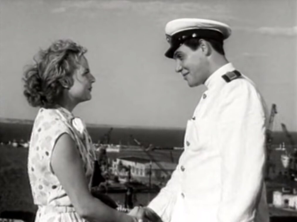 Любовь у моря: Роза Балашова (библиотекарь) и Олег Туманов (мичман, бывший разведчик)