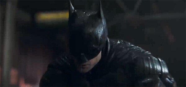 Еще одно выполненное обещание - детективная история. Судя по всему, выдержанная в духе какой-нибудь классики, вроде "Семь". Главным героям предстоит участвовать в каком-то квесте, организованном пока еще неизвестным злодеем, явно испытывающим такую личную неприязнь к семейству Уэйнов, что "кушать не может".

