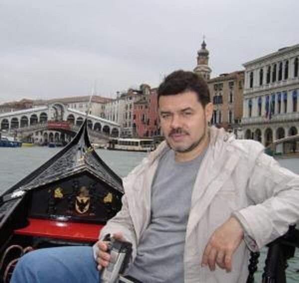 Художник Дмитрий Власов /фото https://surrir50.livejournal.com/340201.html