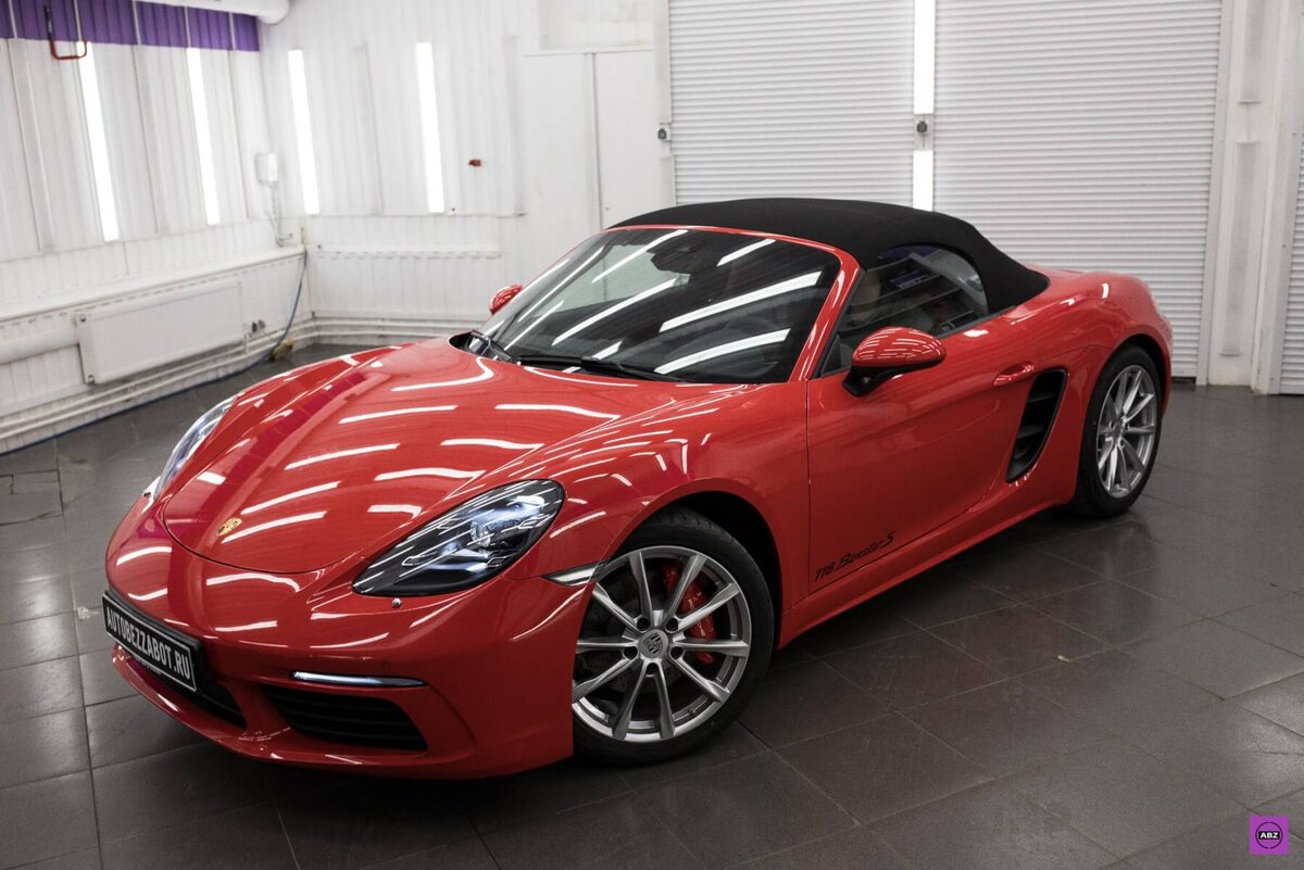 Porsche Boxster s красный