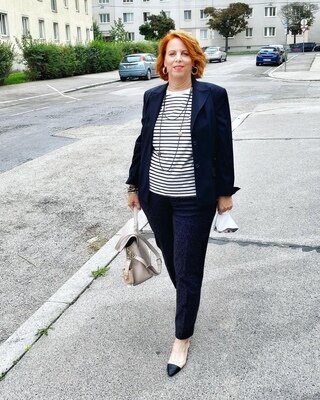 @instagram.com/evelinwakri/