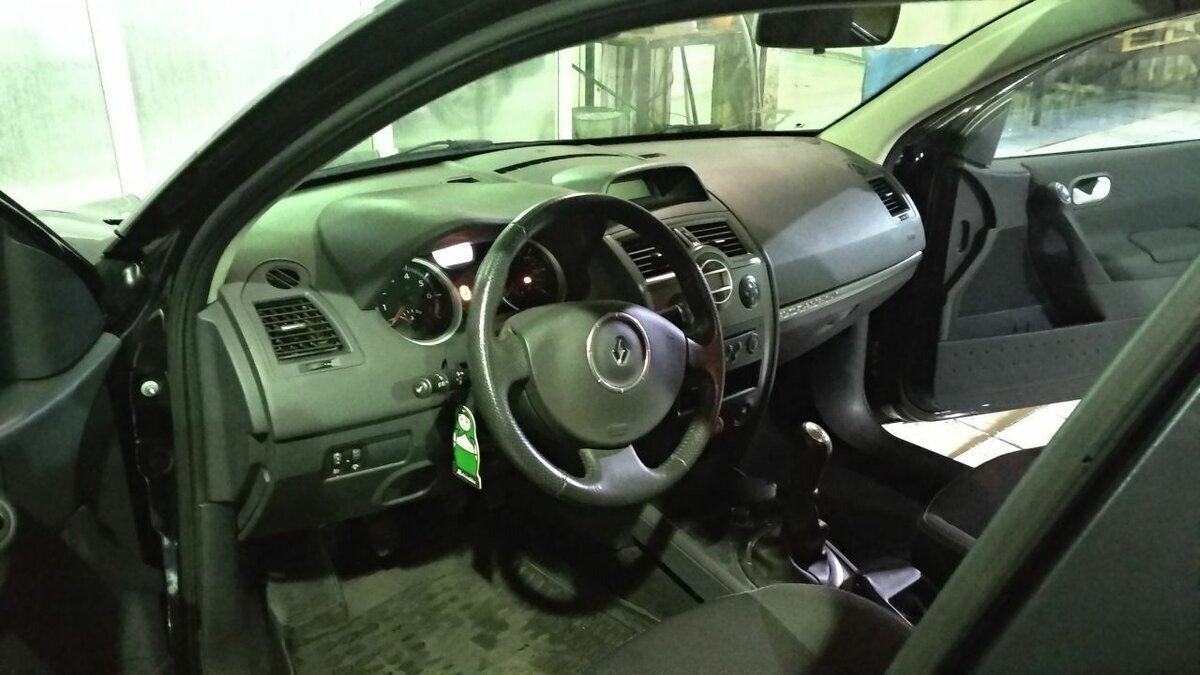 Внутри тесновато, но прикольно