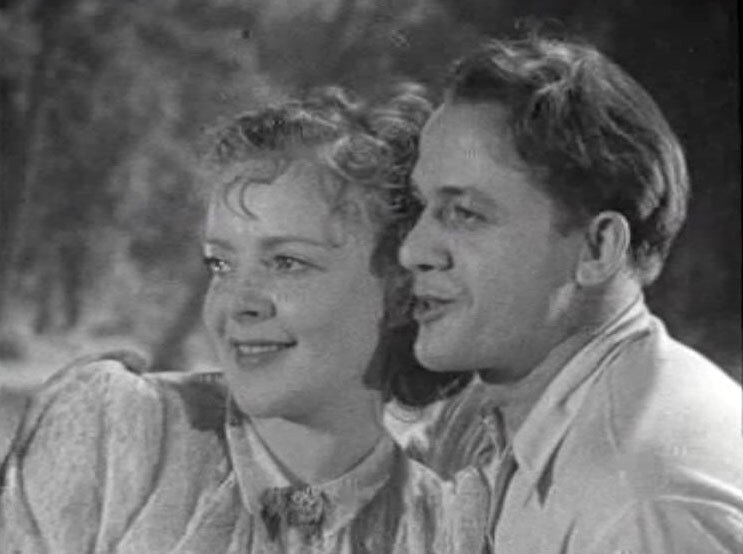 КАдр из фильма "Музыкальна история"