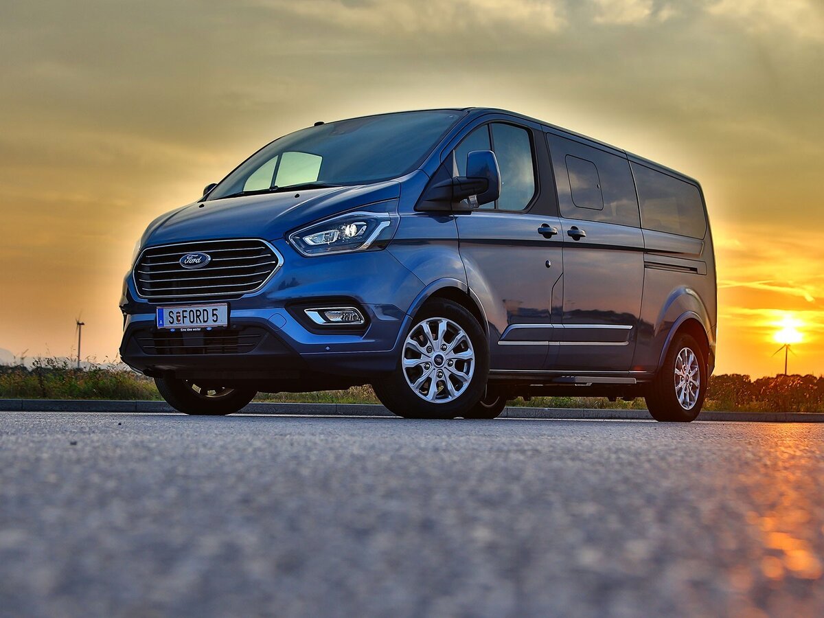 Ford Tourneo Custom 2023 салон