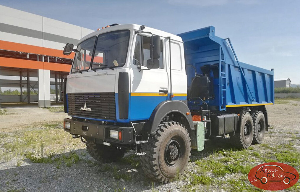 Строительный самосвал с платформой полуовального сечения мод.46695S производства ООО «Белорусские машиностроители – Югра» на шасси МАЗ-6317