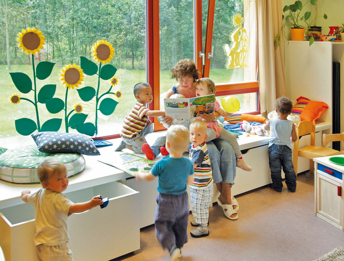 Дошкольные организации. Германские детские сады. Детские сады в Германии. Ясли в Германии. Дети в детском саду.